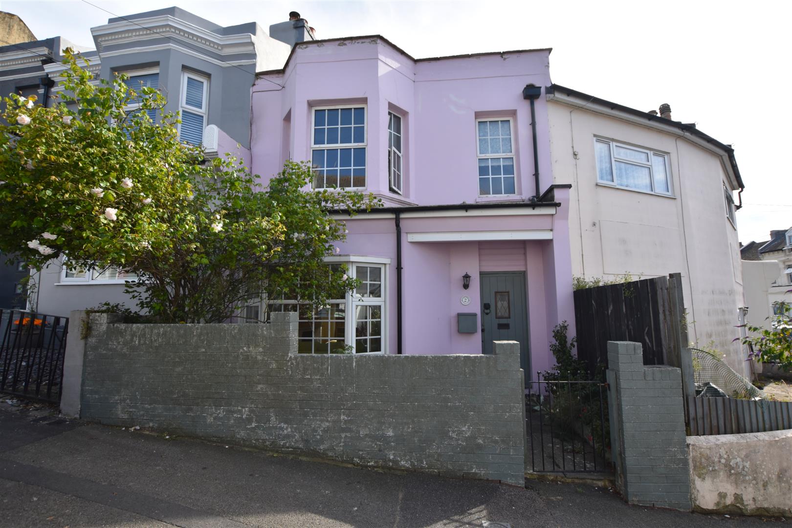 House Whitefriars Road in St Leonards