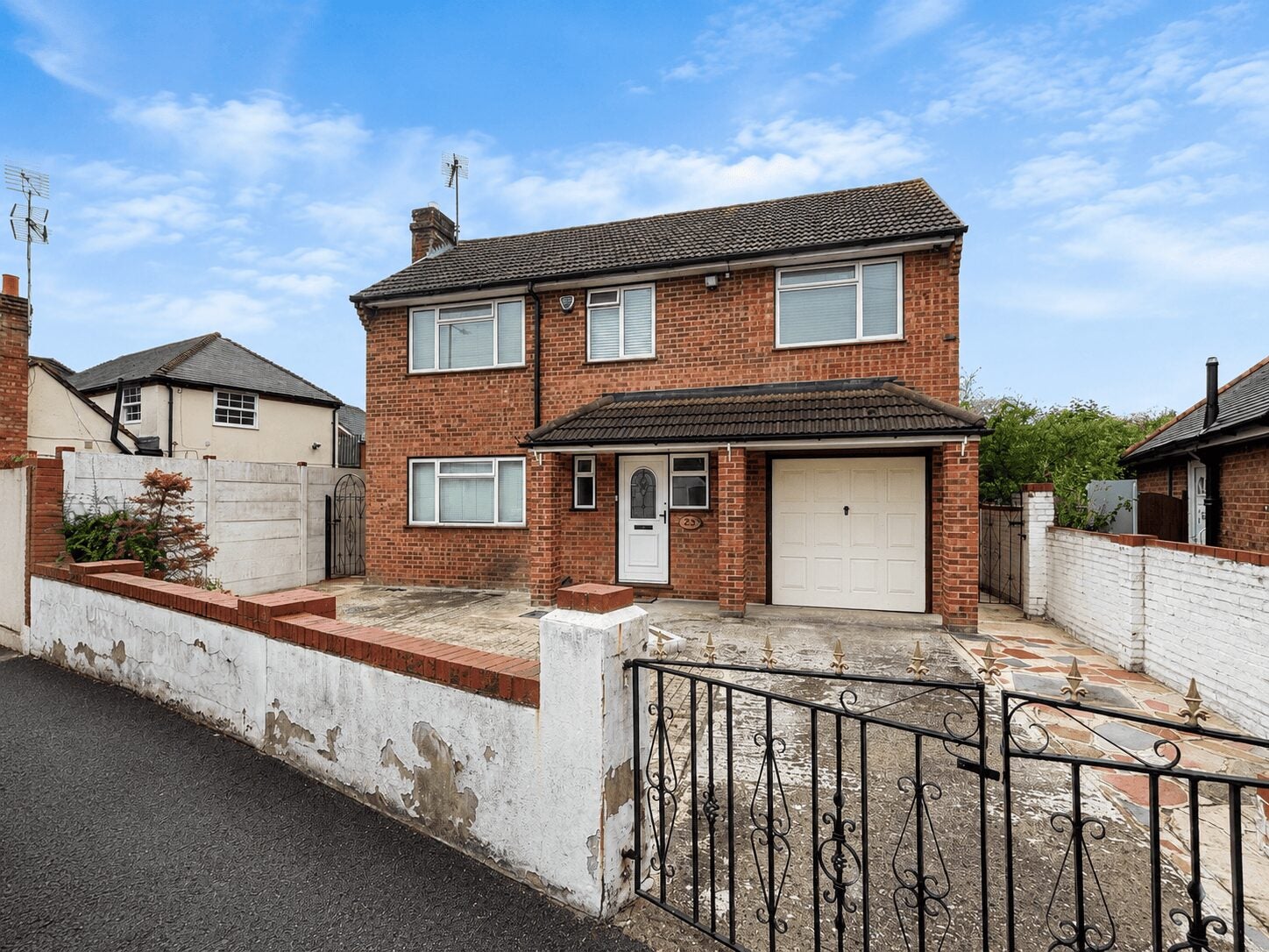House Wrights Meadow Road in High Wycombe Community Board