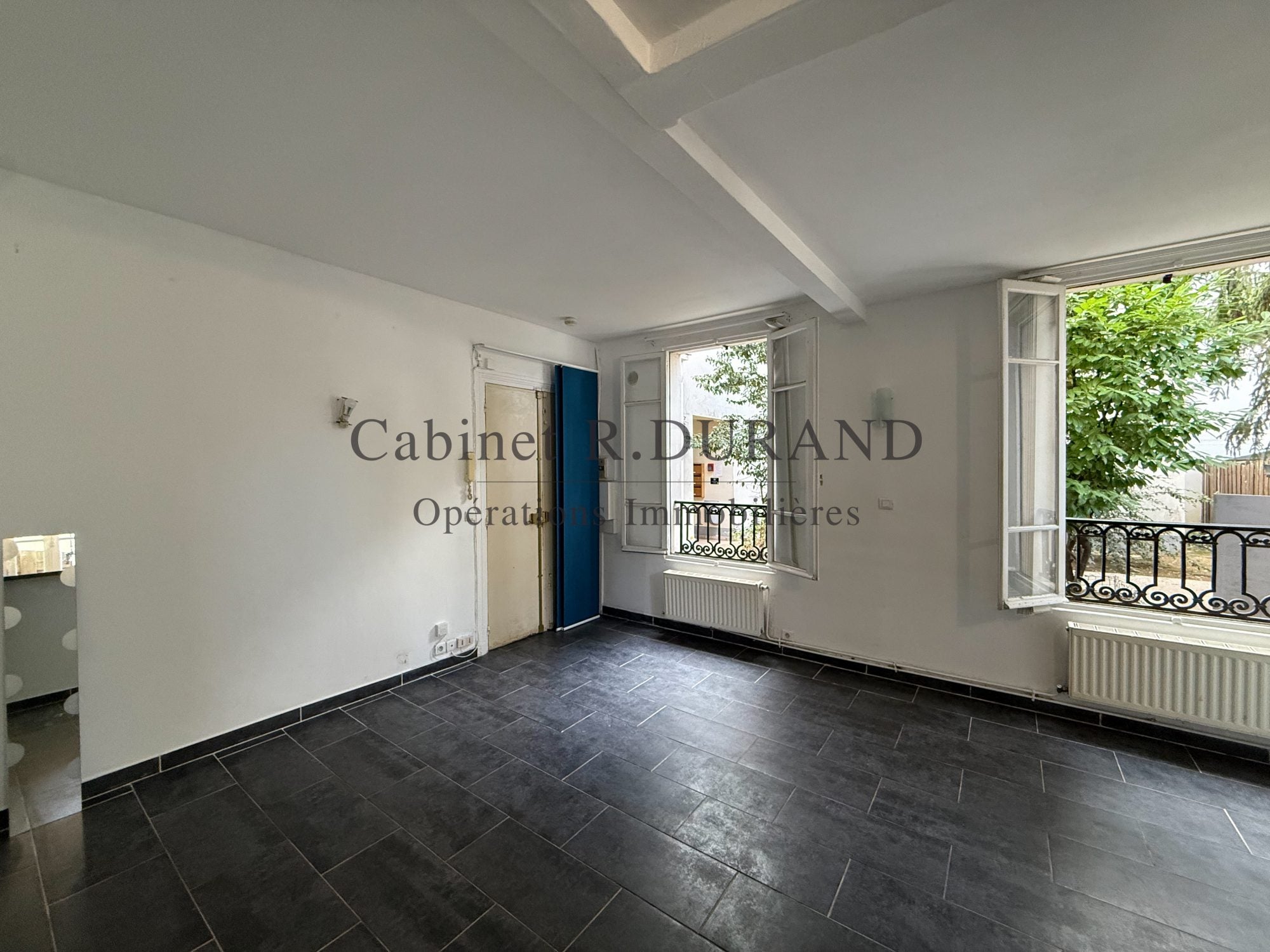 Flat Rue Jean Bonal in La Garenne-Colombes