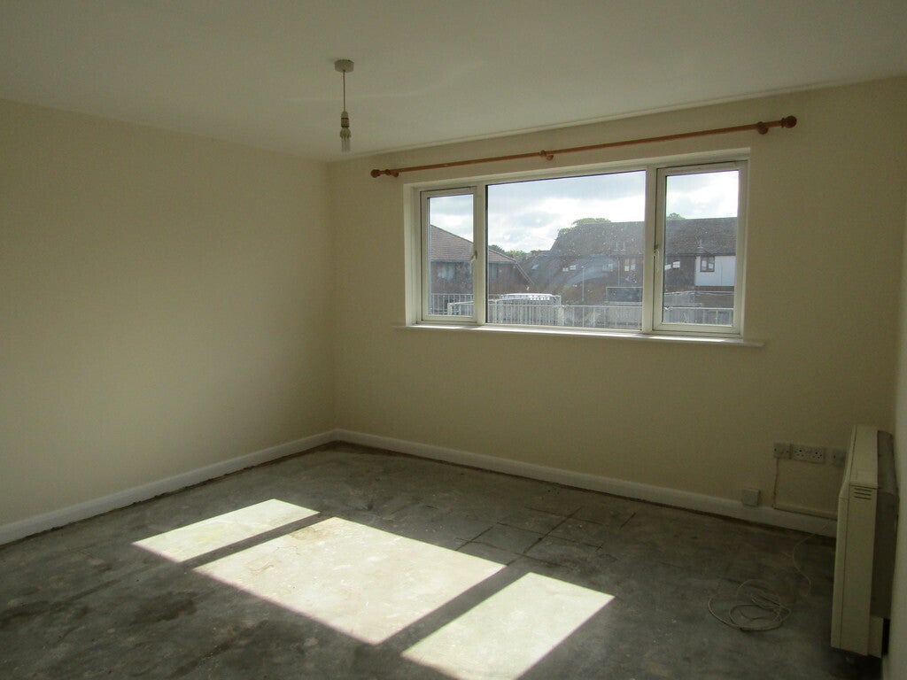 Flat Market Place in Warminster