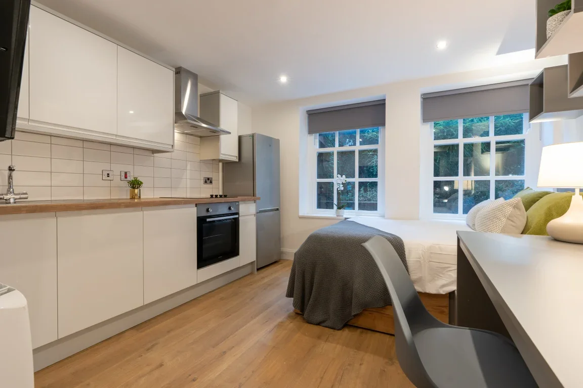 Flat Eskdale Terrace in Newcastle upon Tyne