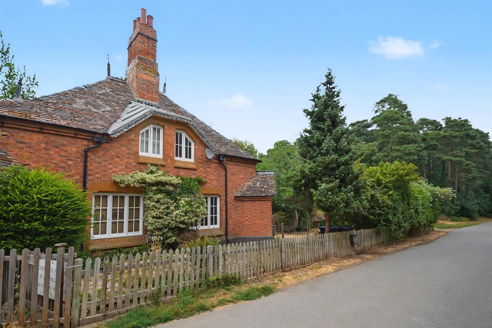 House Harlestone Road in Northampton