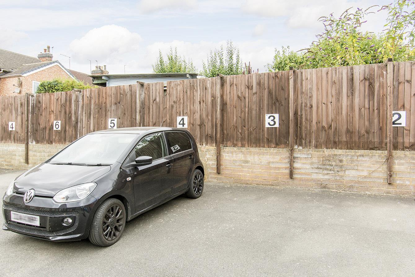 Flat Queen Street in Desborough