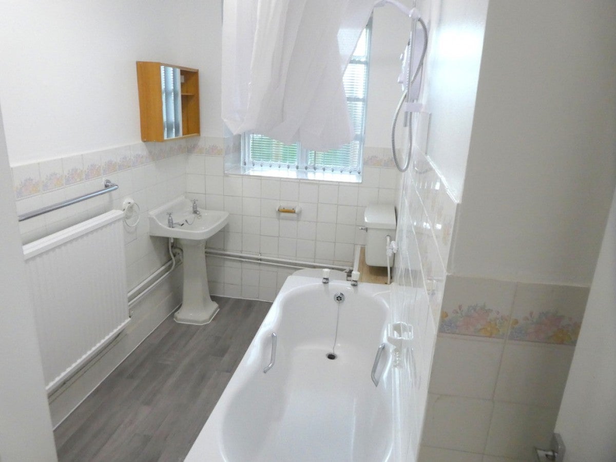 Flat Wilmslow Road in Manchester