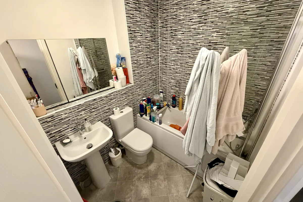 Flat Lily Close in Burton Latimer