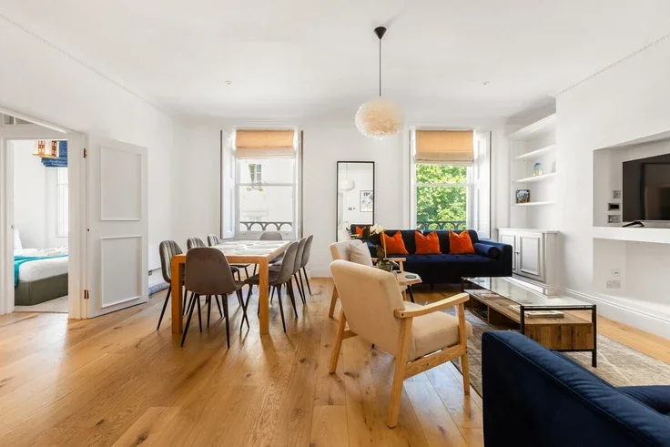 Flat Westbourne Crescent in City of Westminster
