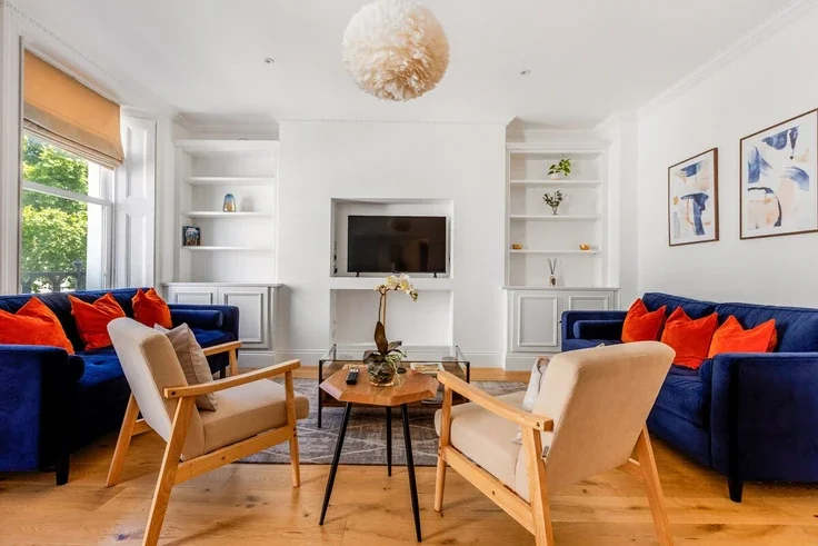 Flat Westbourne Crescent in City of Westminster