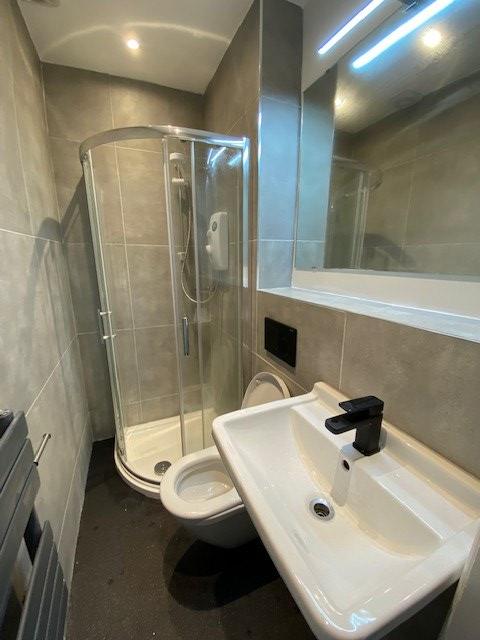 Flat Wilmslow Road in Manchester