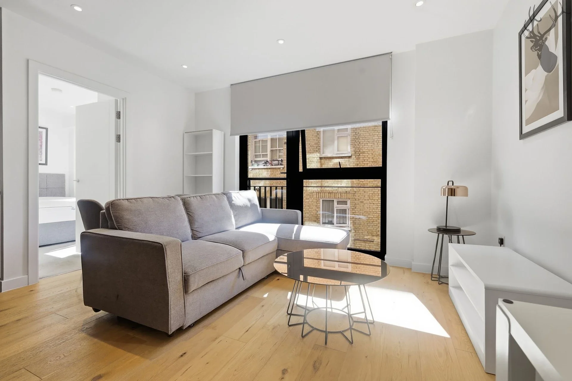 Flat Court Yard in Greater London