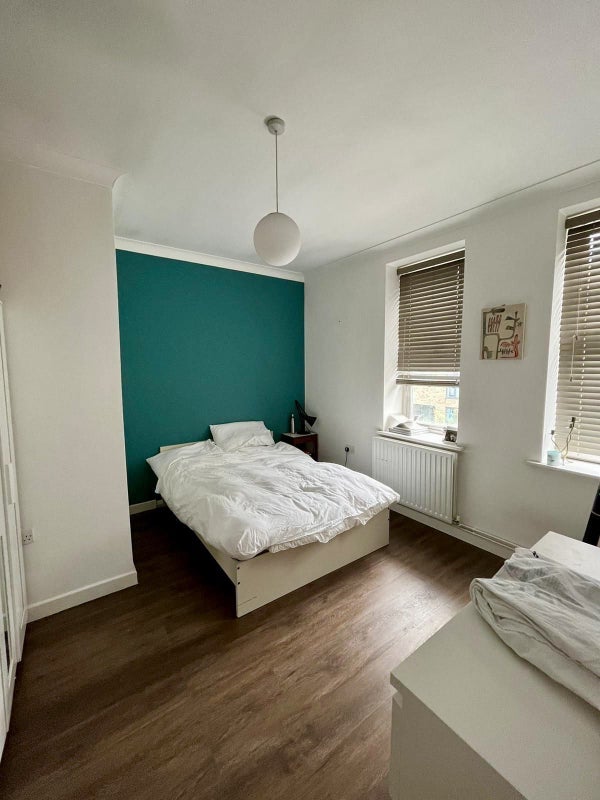 Room Heathfield Court in Greater London
