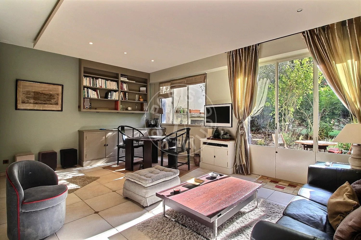 Appartement Rue Jacques Dulud à Neuilly-sur-Seine