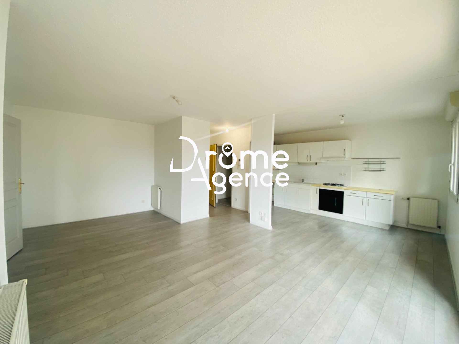 Appartement Rue du Rhône à Saint-Marcel-lès-Valence
