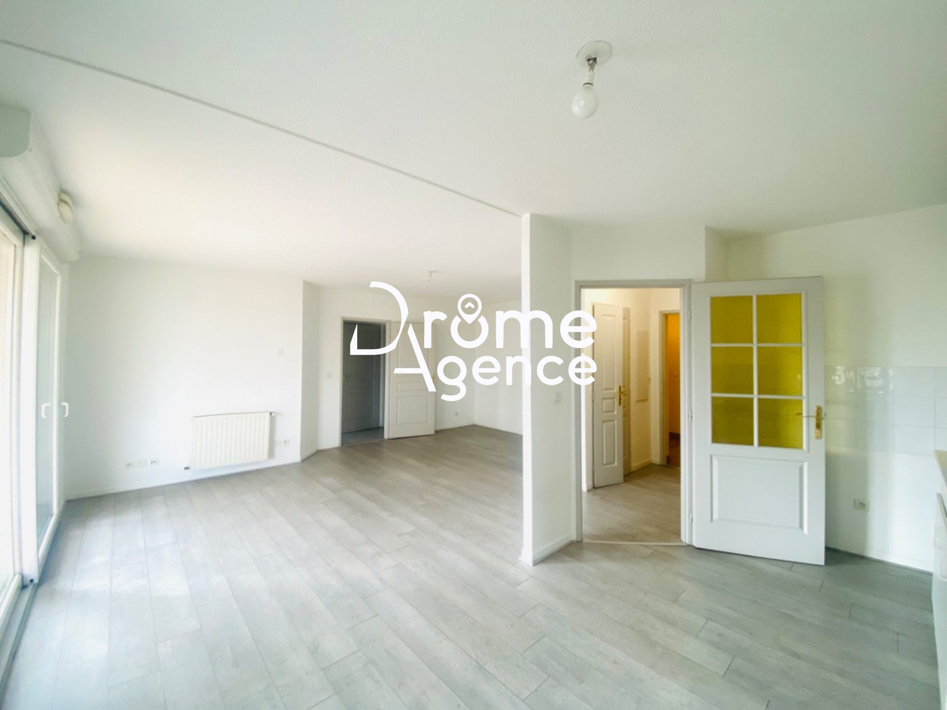 Appartement Rue du Rhône à Saint-Marcel-lès-Valence