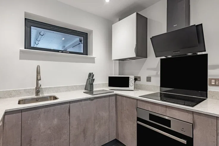 Flat Hallfield Road in York