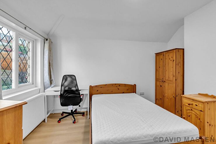 Room Coombe Road in Brighton