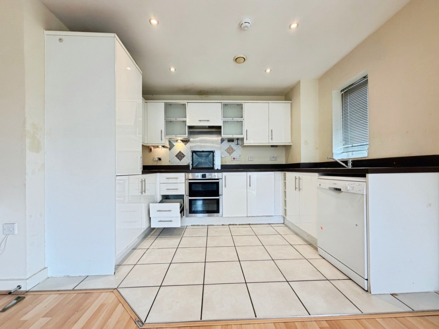 Flat Lanadron Close in Greater London
