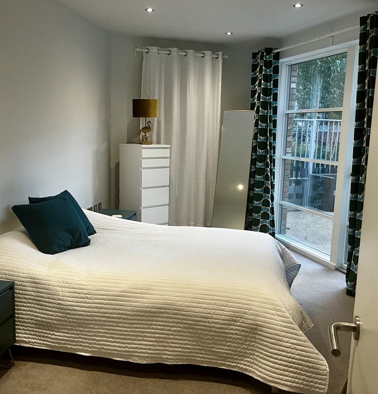 Room Copper Street in Greater London