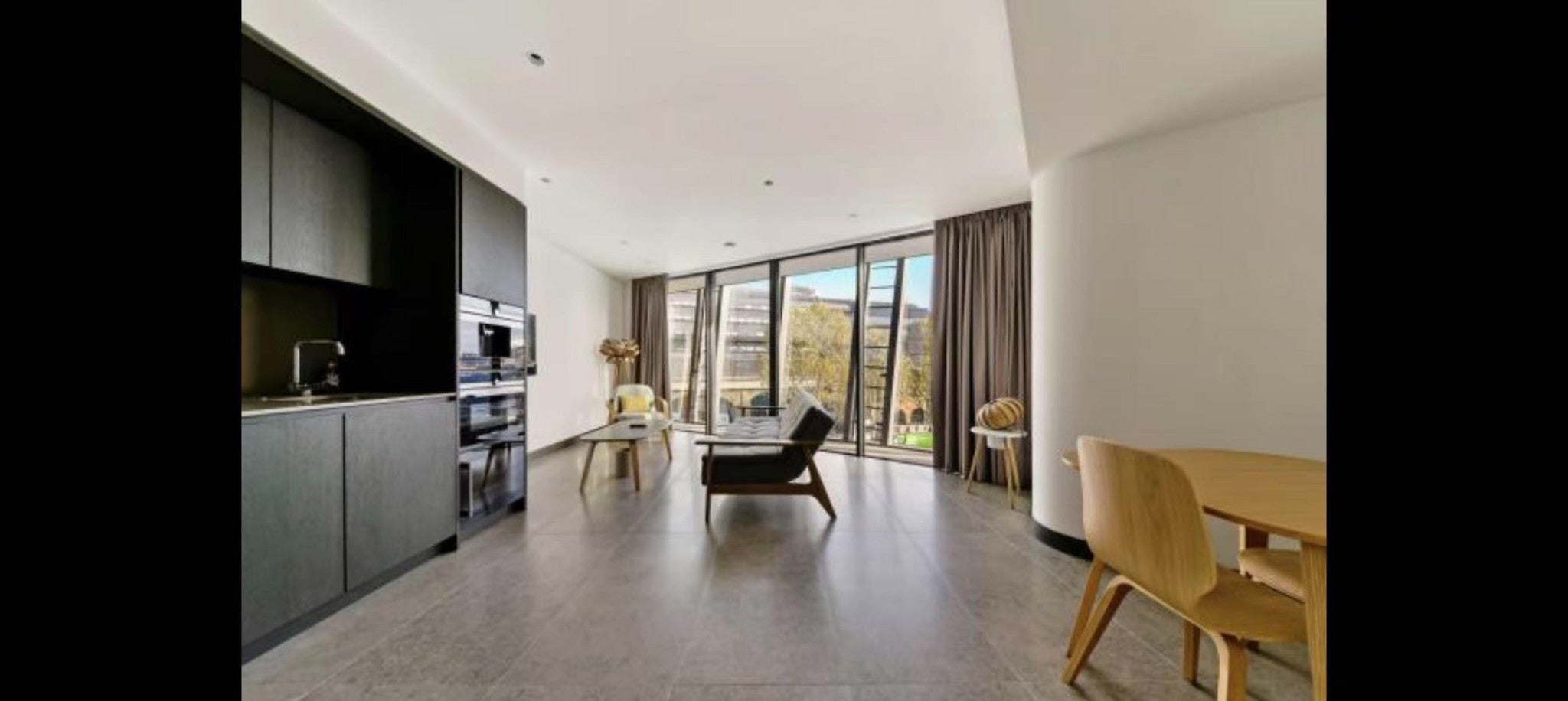 Flat Blackfriars Road in Greater London