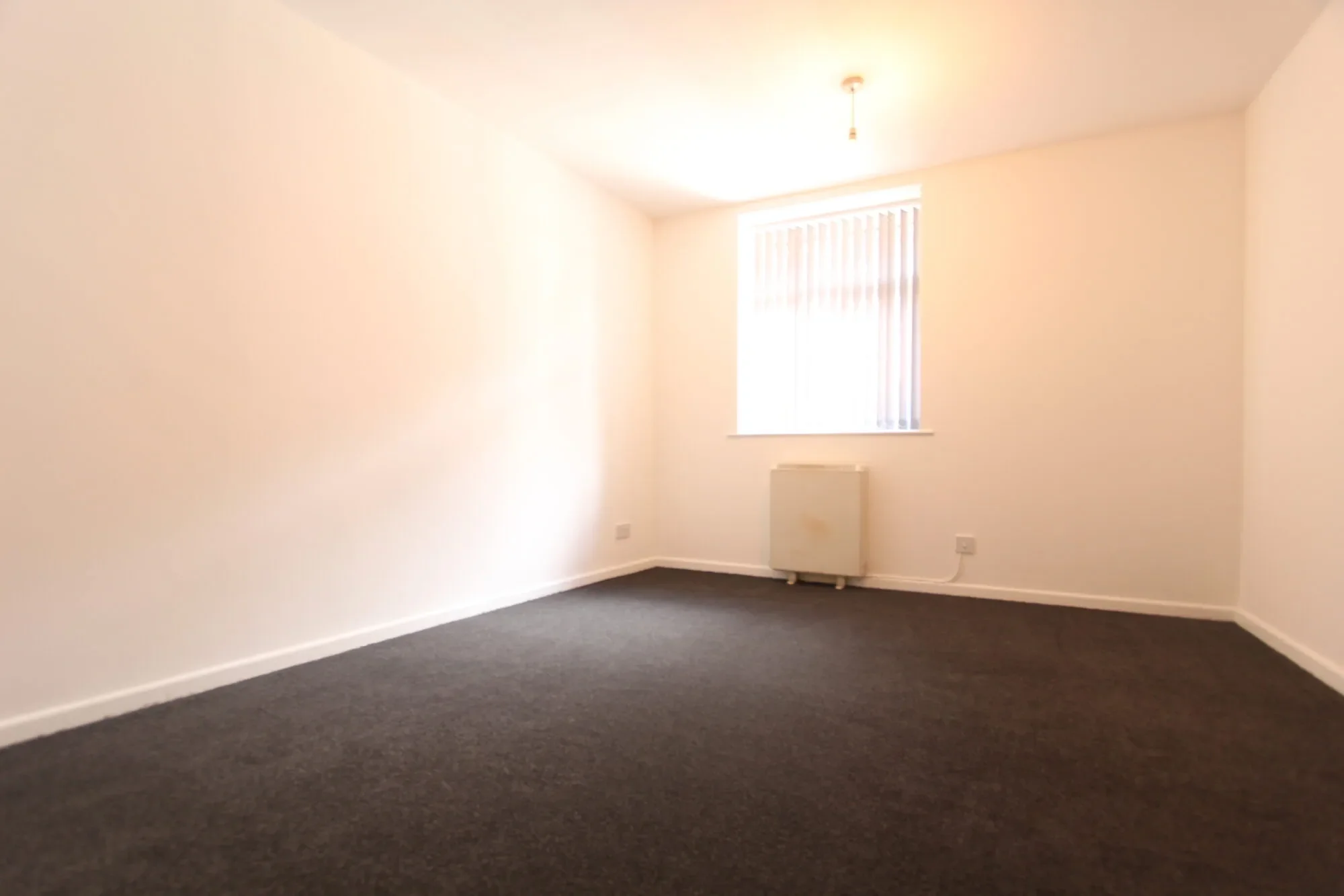 Flat Glumangate in Chesterfield