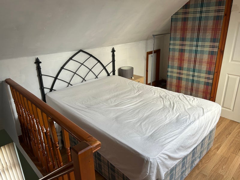 Room Lansdowne Road in Cardiff