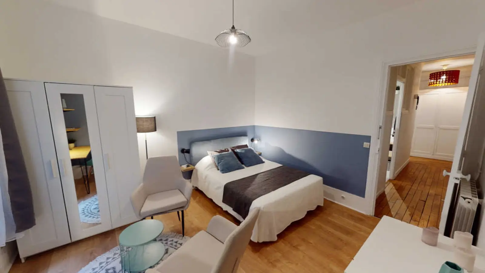 Flat Rue de la Convention in Paris