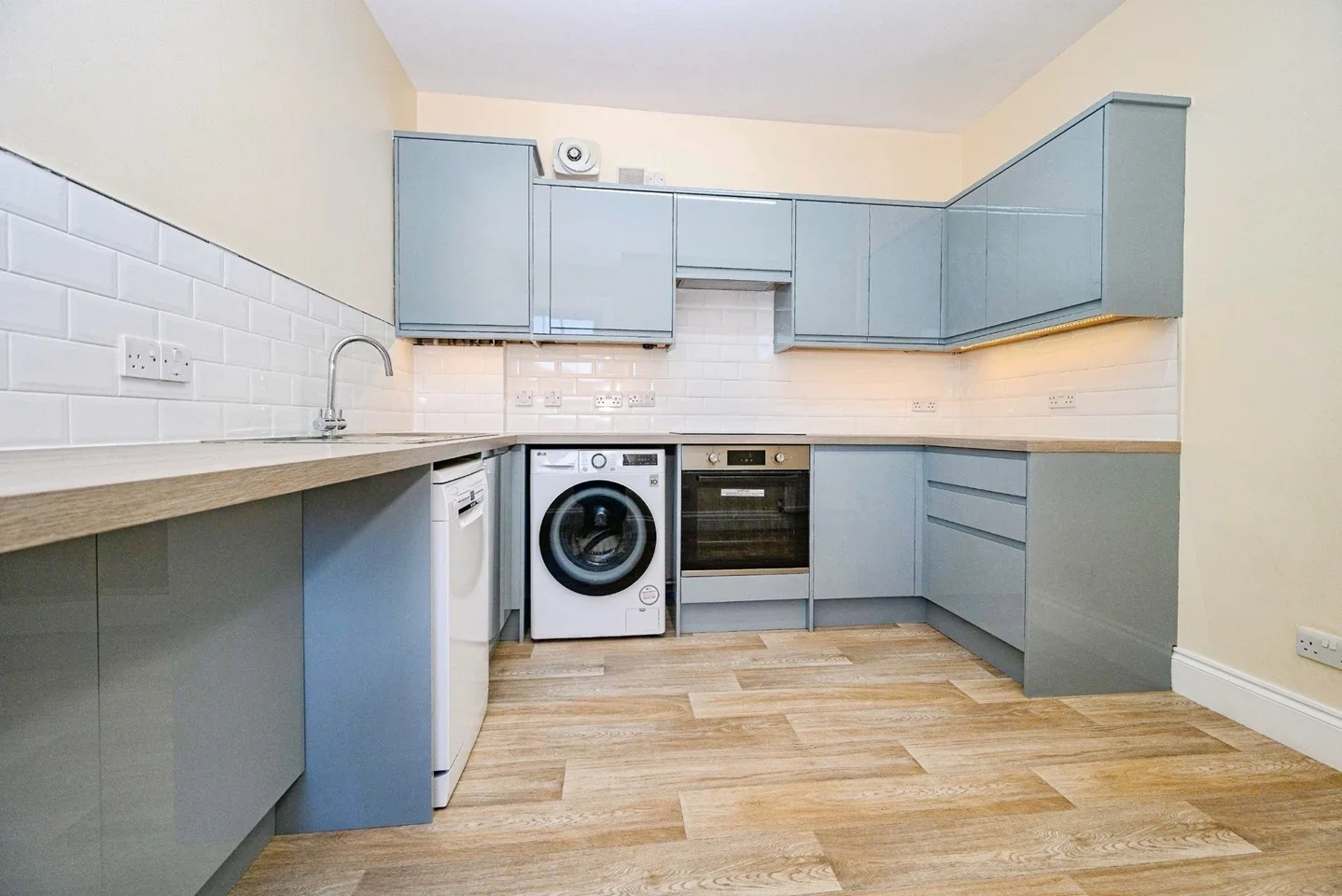 Flat Midland Road in Dacorum