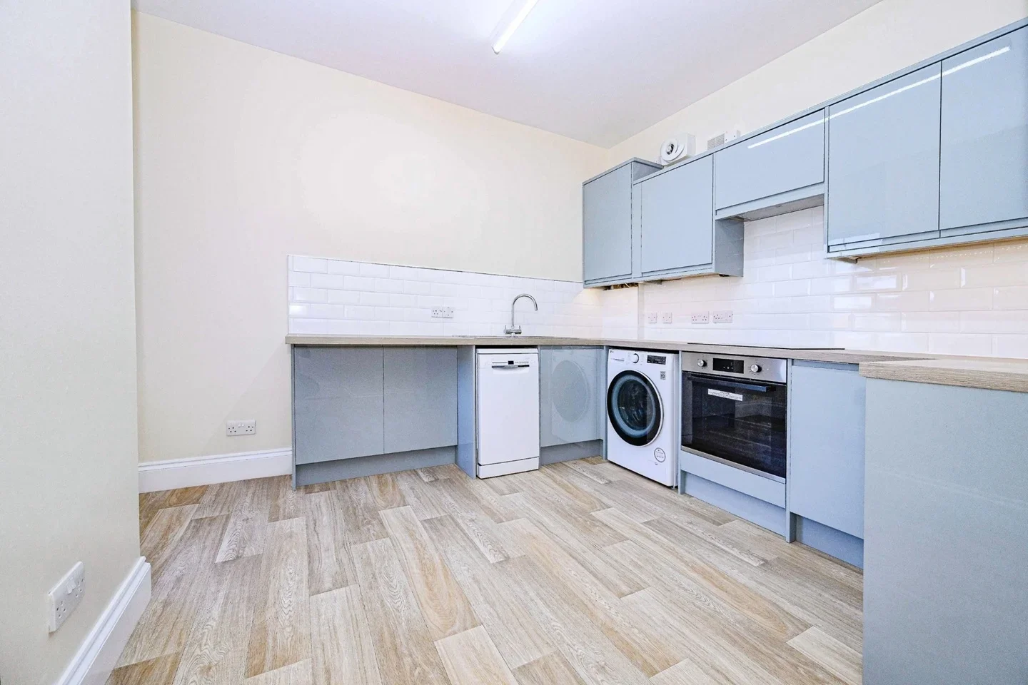 Flat Midland Road in Dacorum