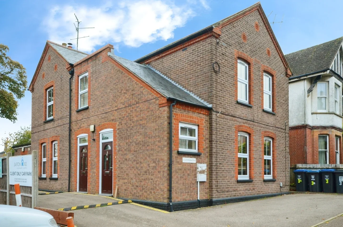 Flat Midland Road in Dacorum