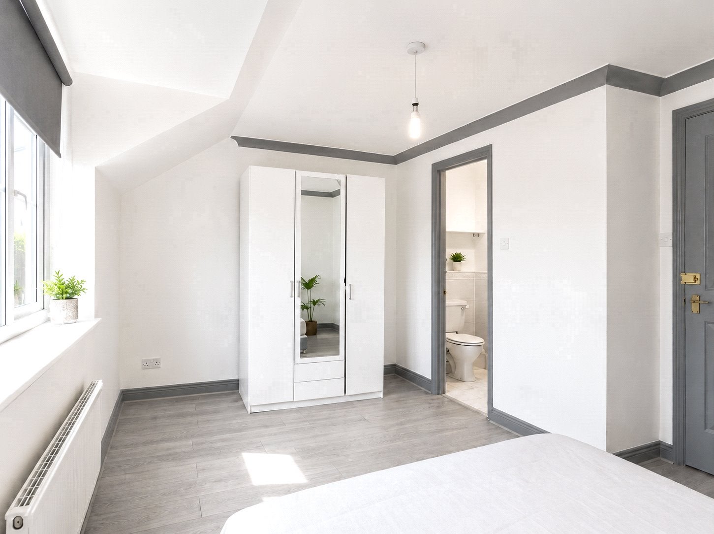 Room Conyer's Road in Greater London