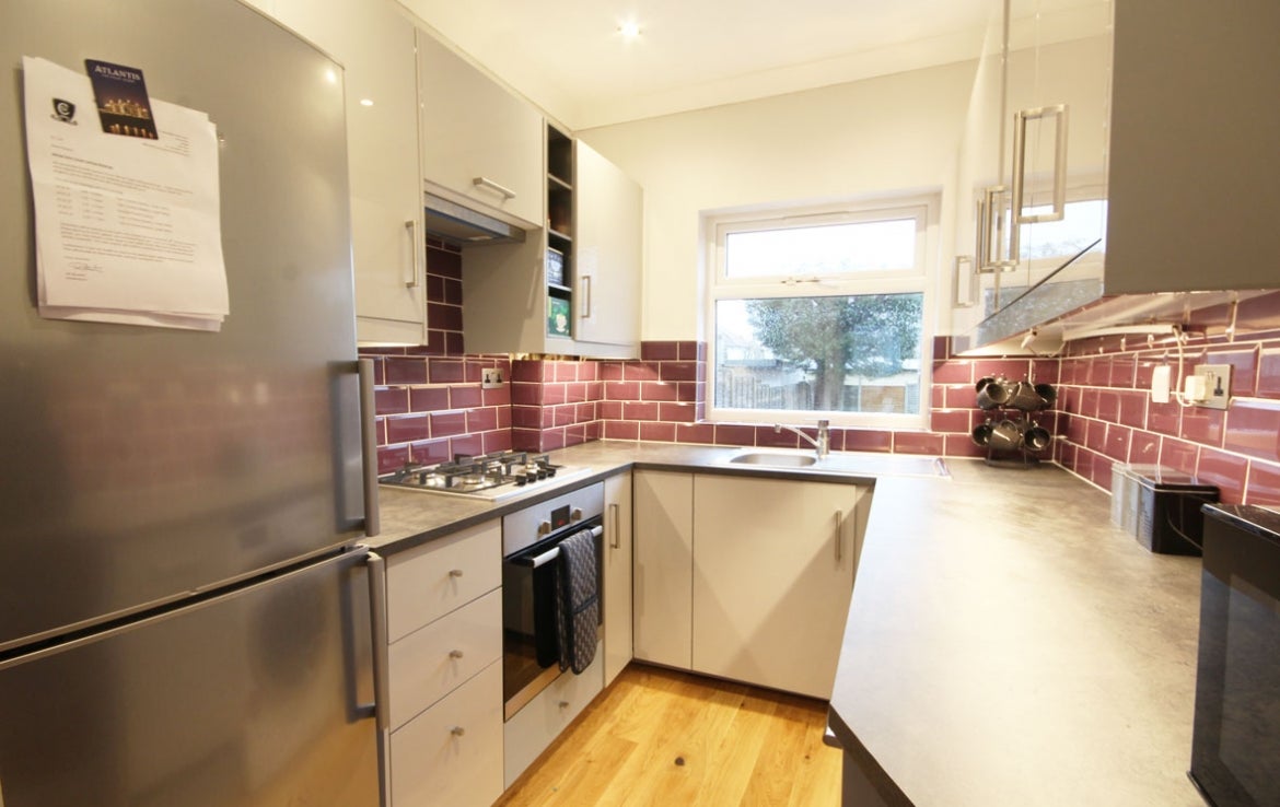 House Southbourne Avenue in Greater London
