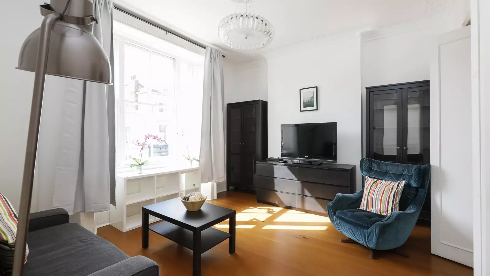 Flat Delancey Street in Greater London