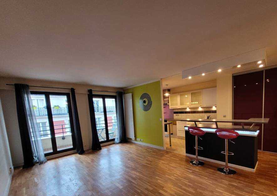 Flat Rue de Wattignies in Paris