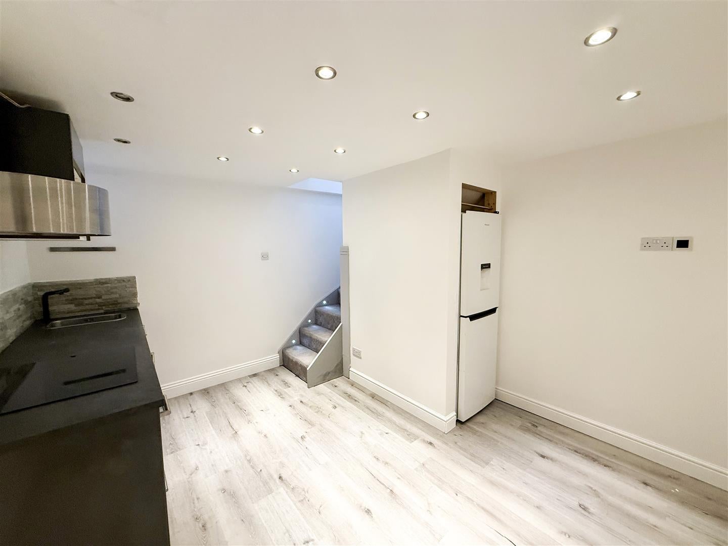 Flat New Town in Wealden