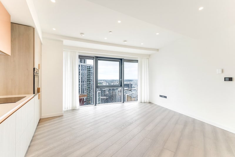 Room Byng Street in Greater London