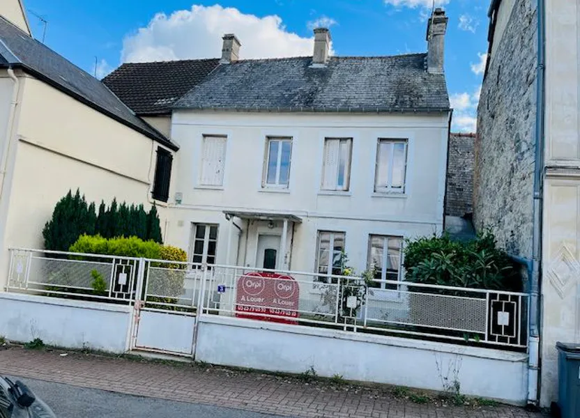 House Place du Général de Gaulle in Bruyères-et-Montbérault