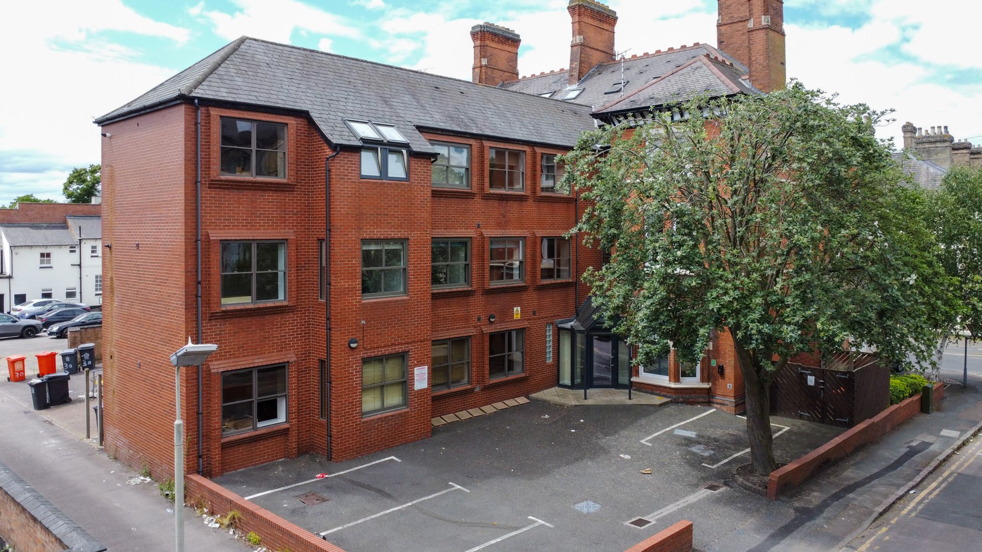 Flat Princess Road East in Leicester