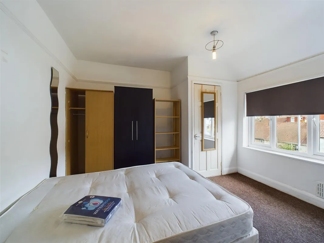Room Coombe Road in Brighton
