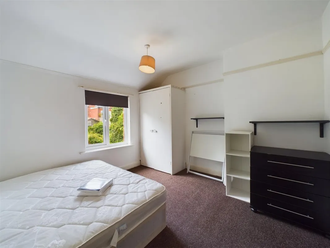 Room Coombe Road in Brighton