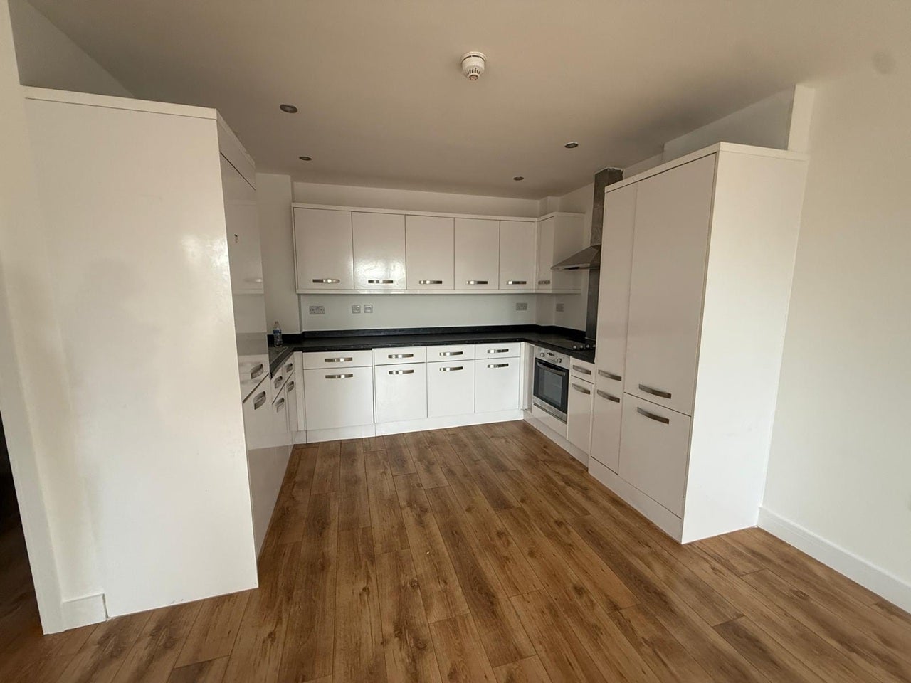 Flat Uxbridge Road in Greater London