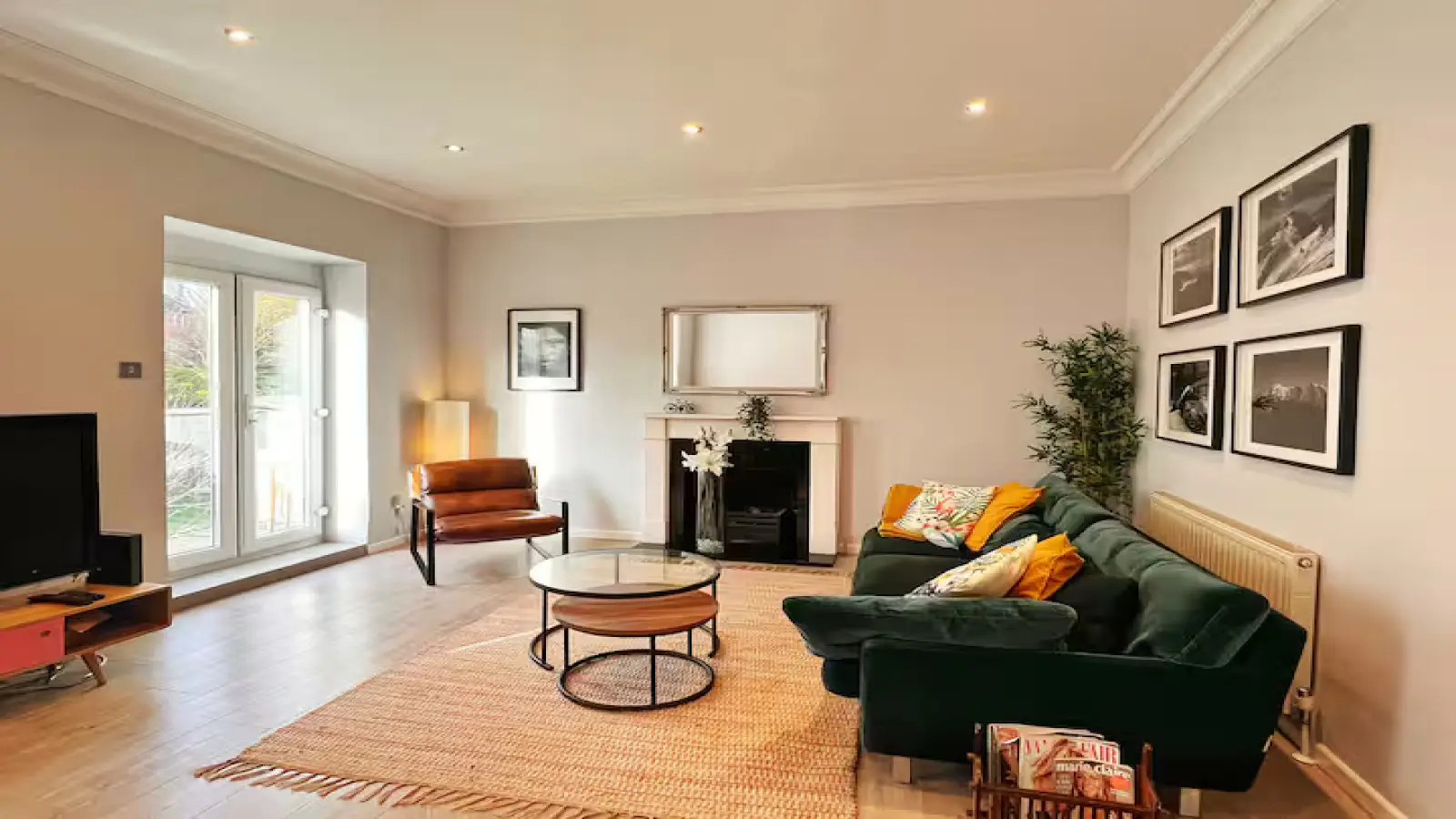 Flat Daleham Gardens in Greater London