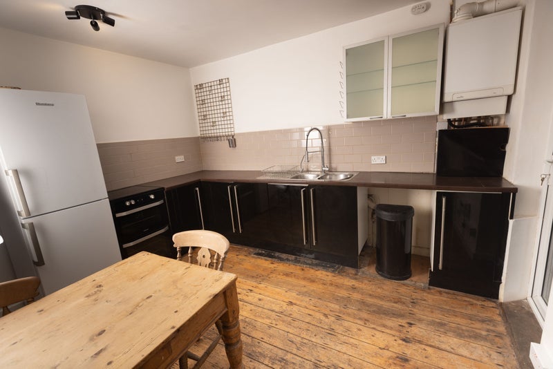 Room Leam Street in Royal Leamington Spa