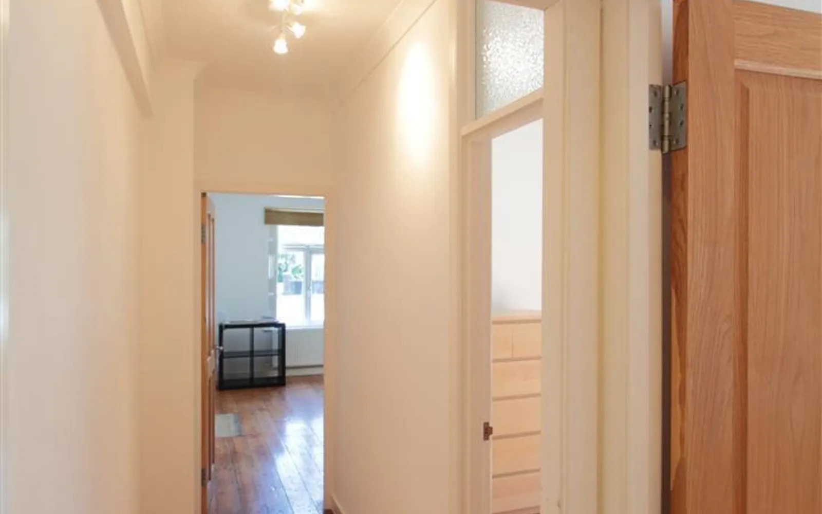 Flat Sudbourne Road in Greater London