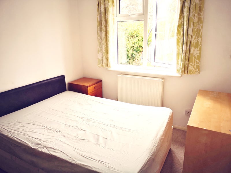 Room London Road in East Hertfordshire