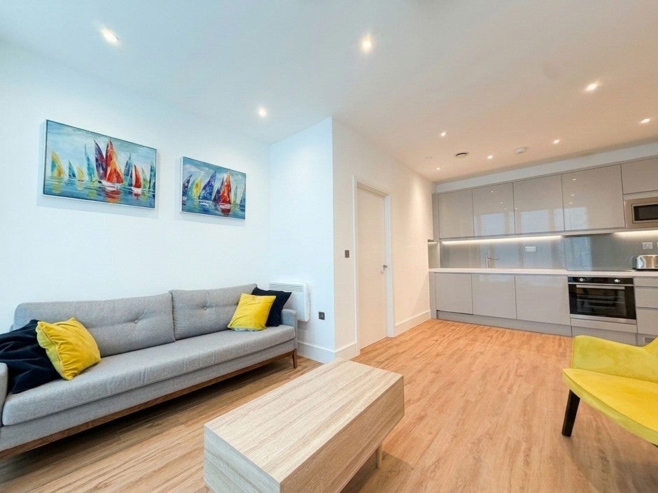 Flat West Gate in Greater London