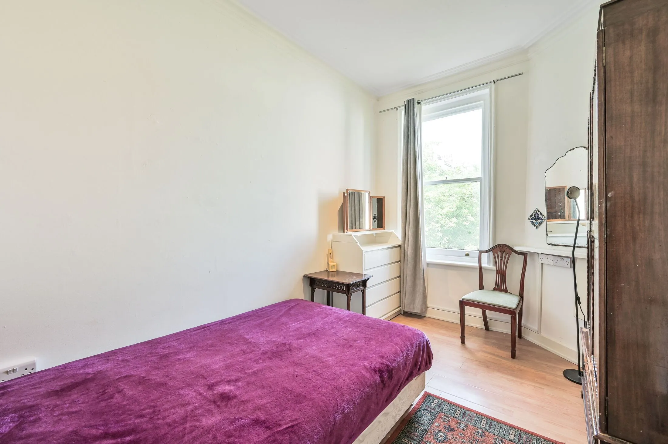 Flat Lissenden Gardens in Greater London