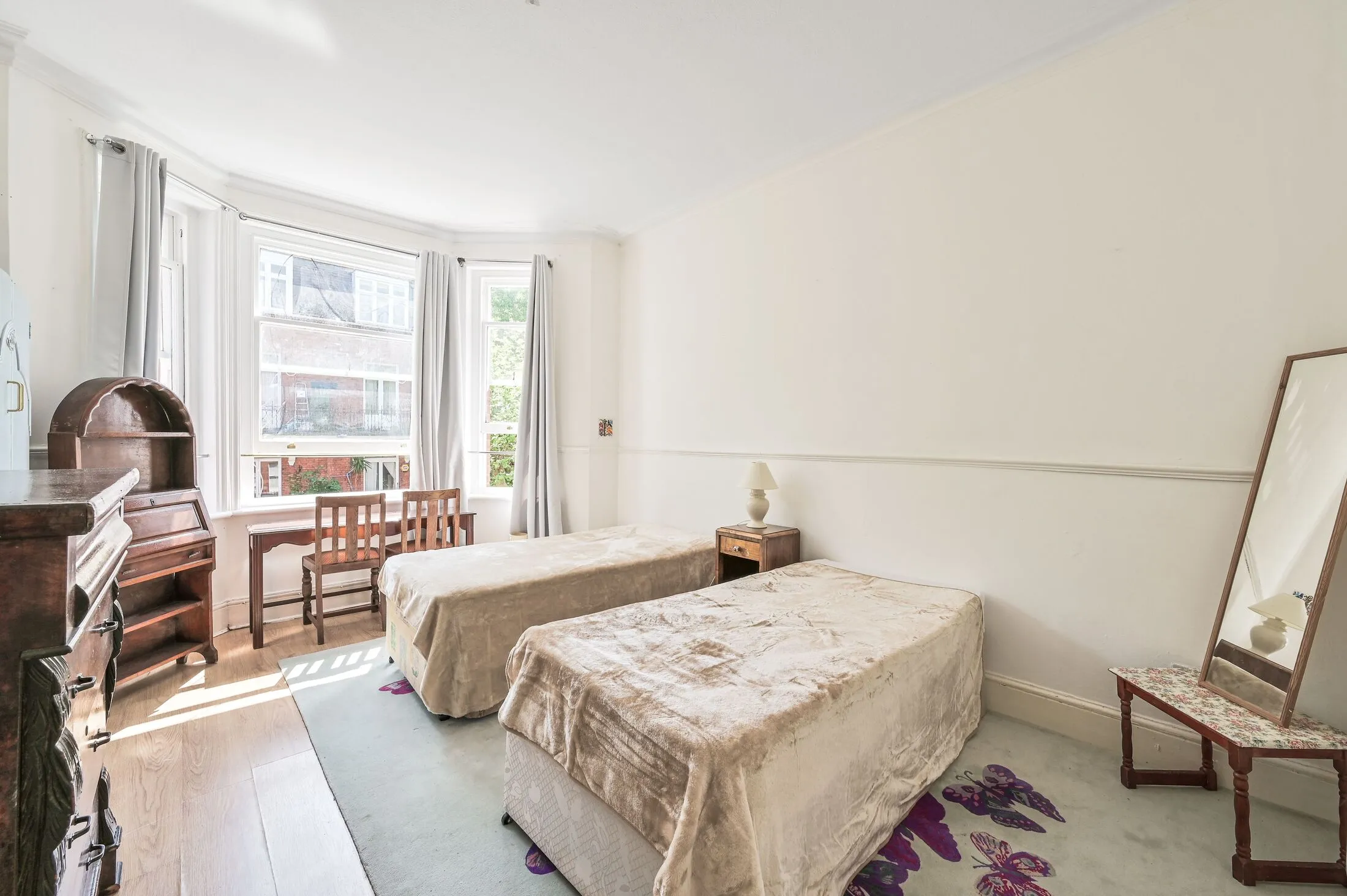 Flat Lissenden Gardens in Greater London