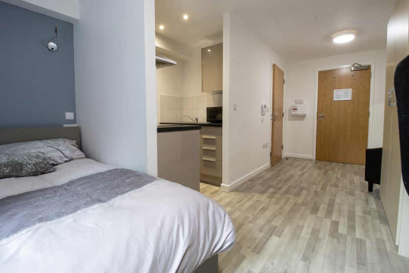 Flat Holborn Approach in Leeds
