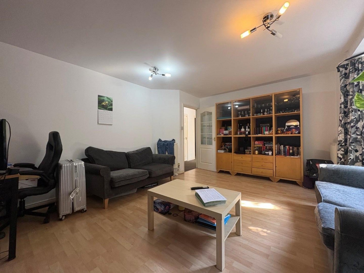 Flat Corvette Court in Cardiff