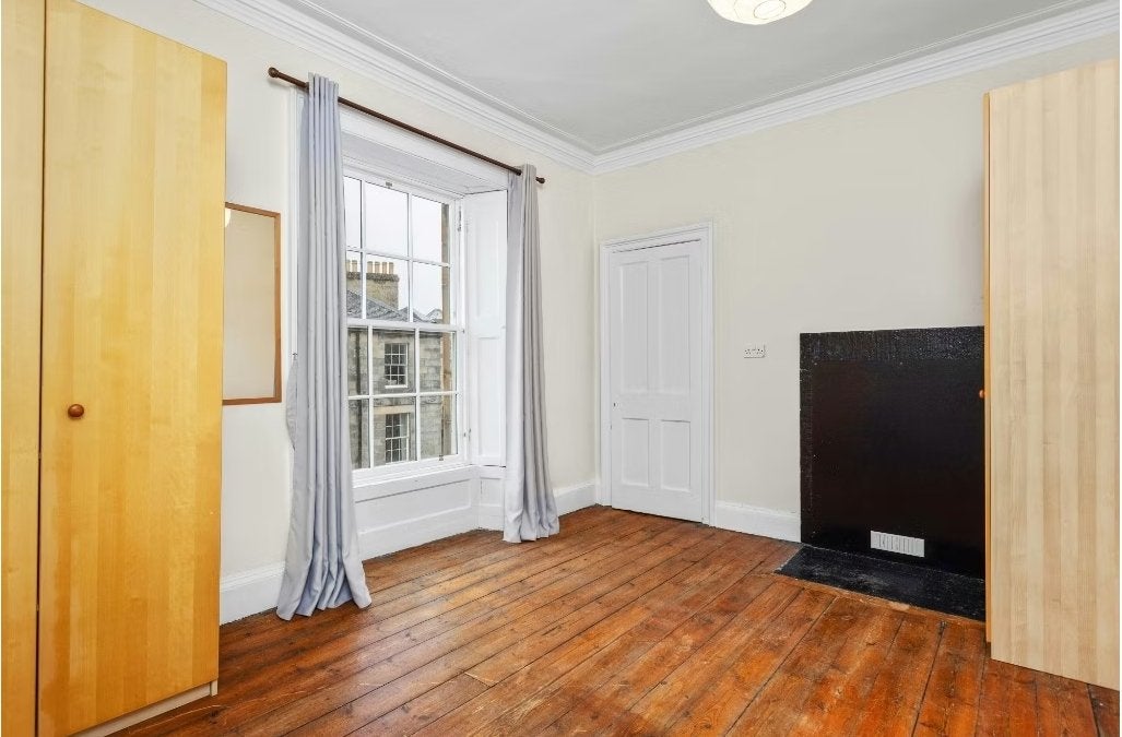 Flat Clarence Street in City of Edinburgh