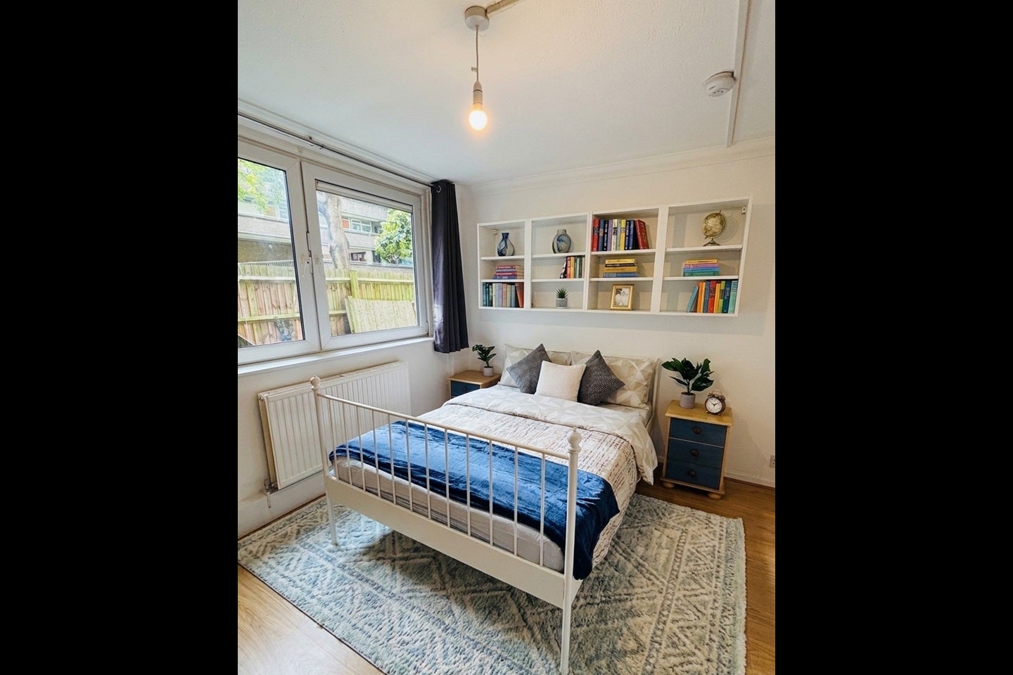 Room Lough Road in Greater London